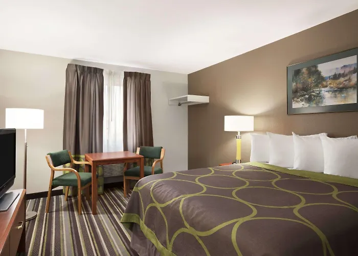 Super 8 By Wyndham Bozeman