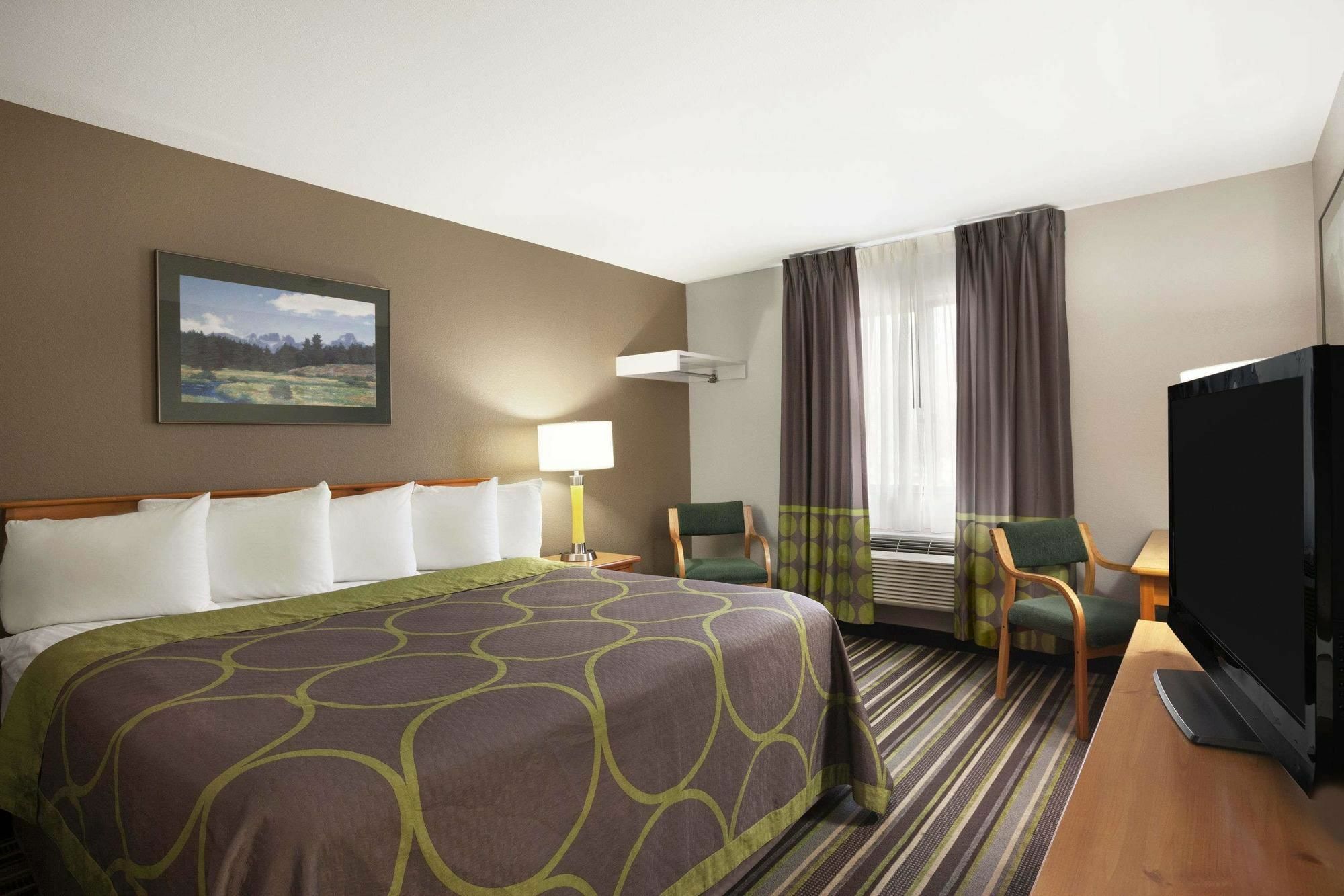Hotel Super 8 By Wyndham 2*